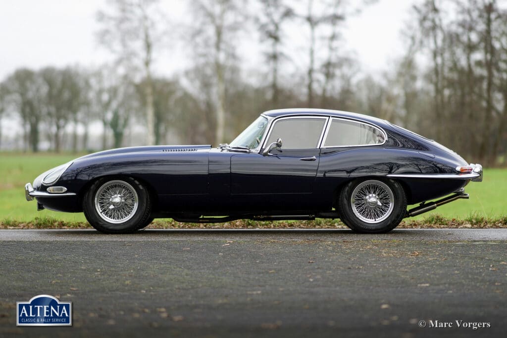 Jaguar E type 4.2 Litre FHC, 1965